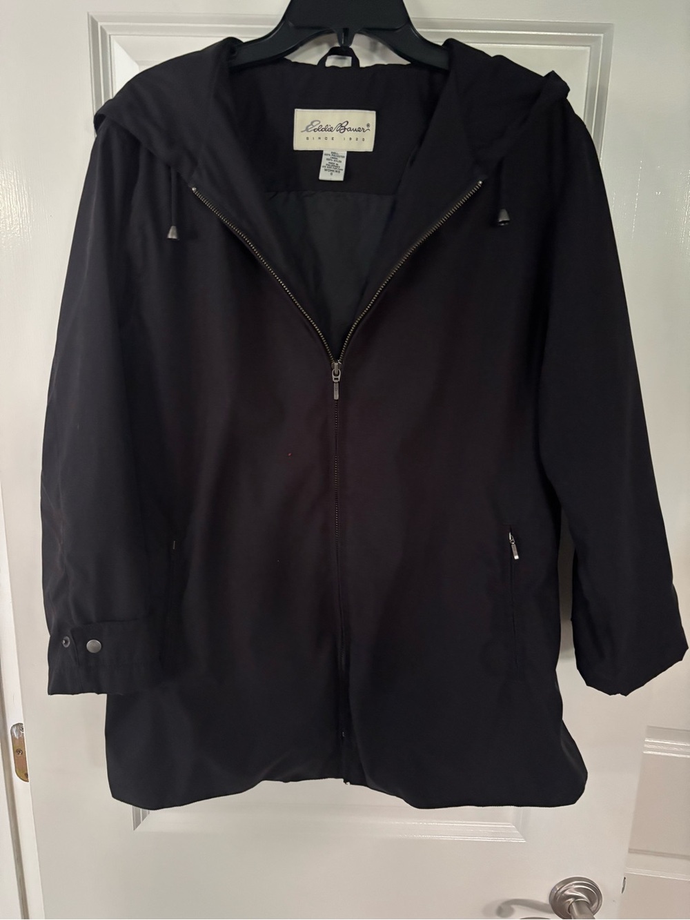 Eddie Bauer Women’s Small Black Hooded Rain Jacket Lightweight Full Zip